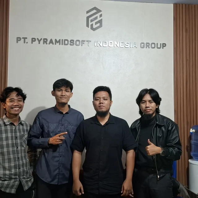 Tim JWM di kantor